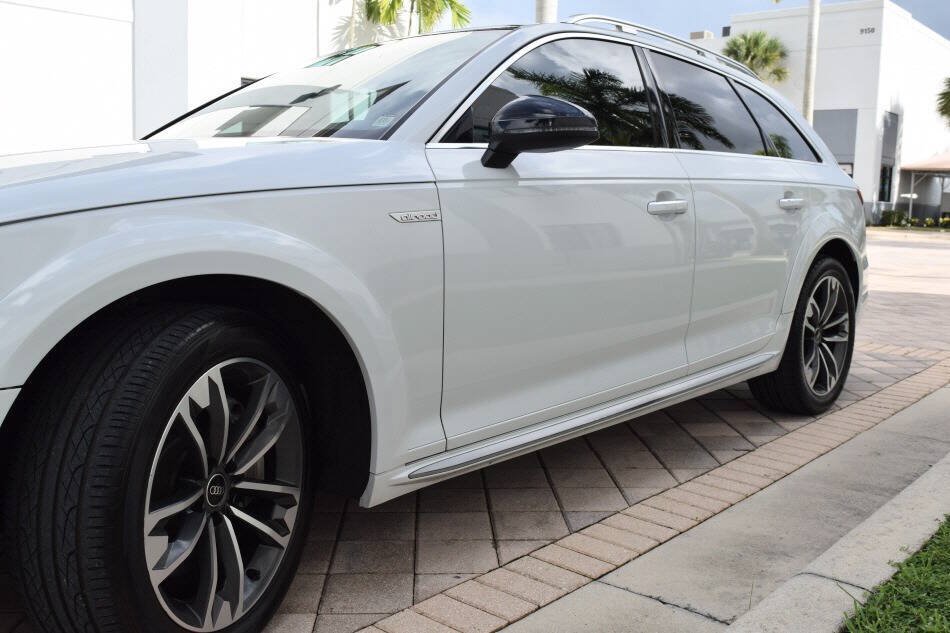 Used 2017 Audi A4 2.0T allroad Premium Plus w/ Technology Package AWD/4WD image 16
