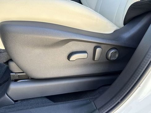 Used 2025 Subaru Ascent Limited image 20