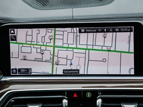 Used 2022 BMW X5 xDrive45e image 12