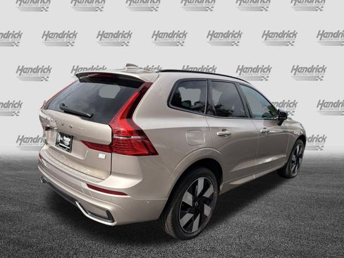 Certified 2024 Volvo XC60 T8 Plus w/ Protection Package Premier AWD/4WD image 10
