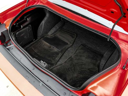 Used 2009 Dodge Challenger SRT8 w/ SRT Option Group II RWD image 43