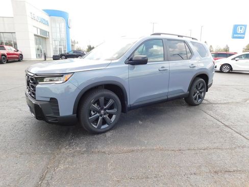 New 2026 Honda Pilot Sport image 7