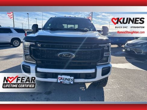 Used 2021 Ford F350 Lariat image 4