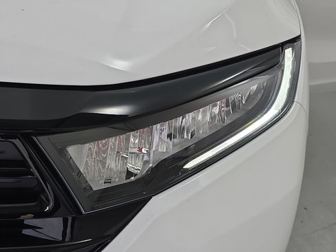 Certified 2024 Honda Odyssey Sport image 33