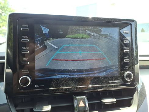 Used 2021 Toyota Corolla LE w/ Carpet Mat Package (TMS) FWD image 18