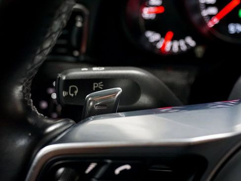 Used 2019 Porsche 911 4 Coupe image 60