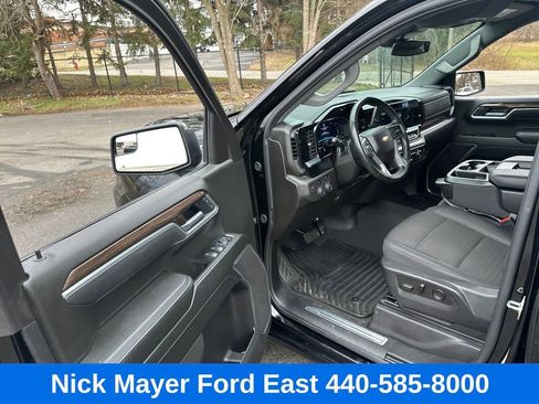 Used 2025 Chevrolet Silverado 1500 LT image 23