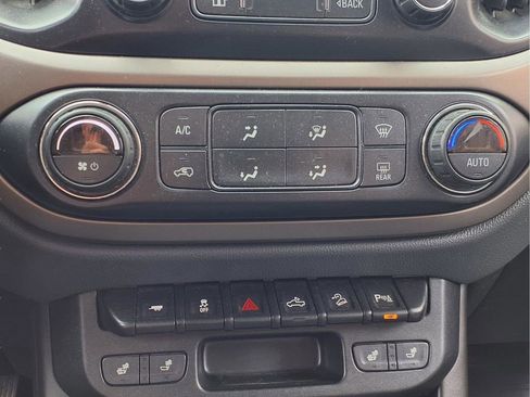 Used 2019 Chevrolet Colorado Z71 image 26