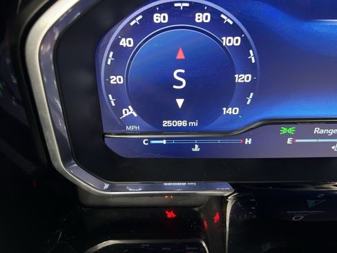 Used 2024 Chevrolet Silverado 2500 LT image 11