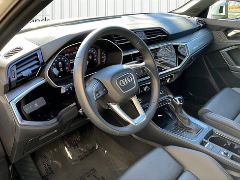Used 2025 Audi Q3 2.0T Premium w/ Convenience Package image 17