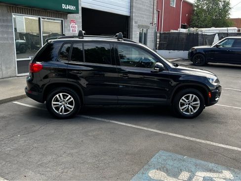 Used 2017 Volkswagen Tiguan S AWD/4WD image 8