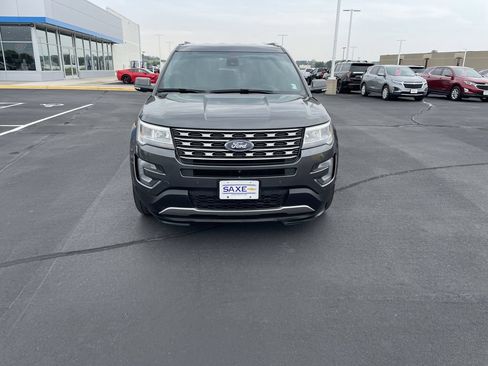Used 2016 Ford Explorer Limited w/ Equipment Group 303A AWD/4WD image 9