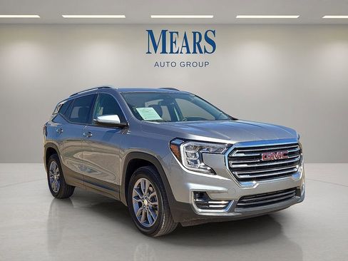 Used 2024 GMC Terrain SLT AWD/4WD image 7