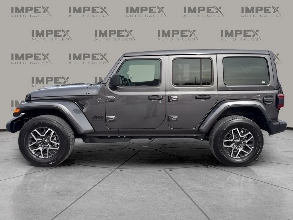 Used 2026 Jeep Wrangler Unlimited Sahara AWD/4WD image 2