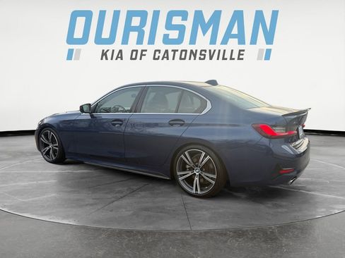 Used 2022 BMW 330i xDrive Sedan w/ Premium Package image 4