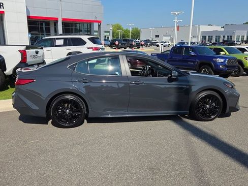 Used 2026 Toyota Camry SE w/ Convenience Package FWD image 13