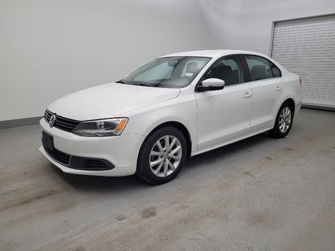 Used 2014 Volkswagen Jetta SE image 2