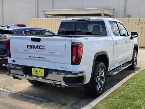 Used 2025 GMC Sierra 1500 SLT w/ SLT Premium Plus Package AWD/4WD image 24