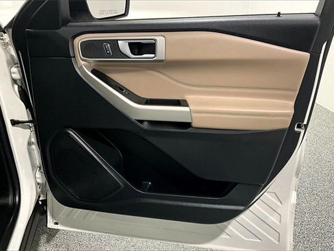 Used 2021 Ford Explorer XLT w/ Equipment Group 202A image 28