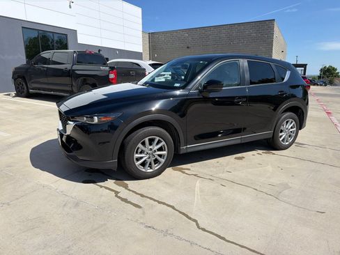 Used 2023 MAZDA CX-5 AWD 2.5 S image 2