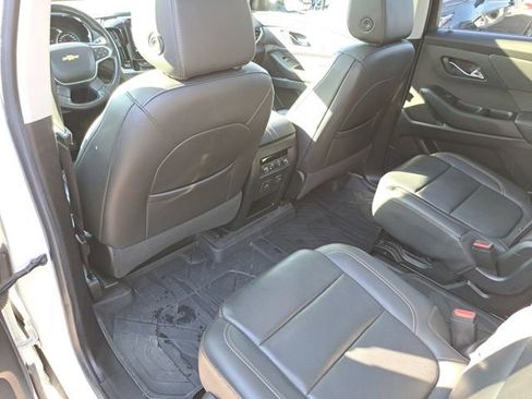 Used 2020 Chevrolet Traverse Premier w/ LPO, Midnight Edition image 23