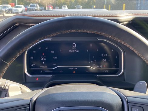 Used 2024 GMC Sierra 1500 AT4 w/ AT4 Premium Package image 11