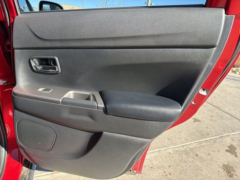 Used 2018 Mitsubishi Outlander Sport SE image 26