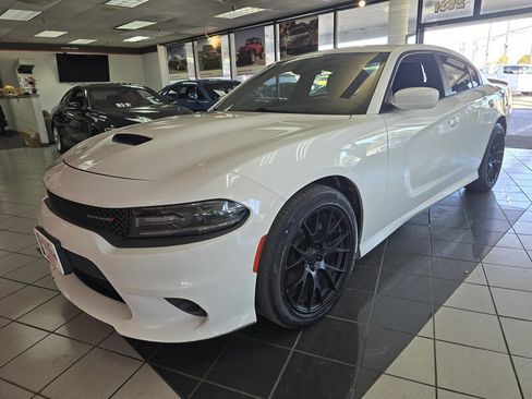 Used 2019 Dodge Charger GT image 1