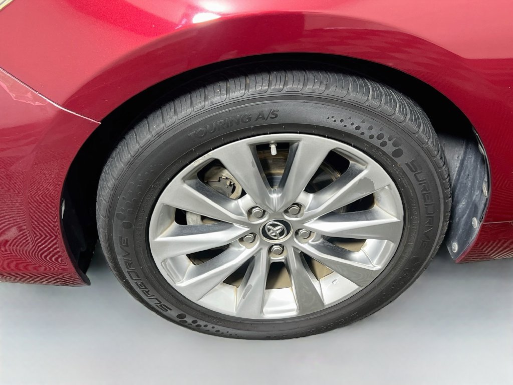 Used 2016 Toyota Camry XLE FWD image 13