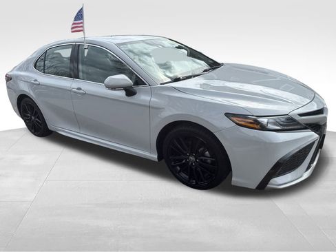 Used 2024 Toyota Camry XSE image 29