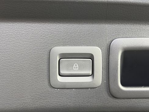 Used 2025 MAZDA CX-30 AWD 2.5 S w/ Preferred Package image 14