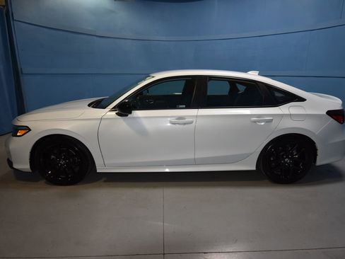 Used 2025 Honda Civic Sport image 26