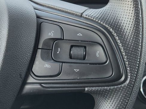 Used 2024 Buick Envista Preferred image 28