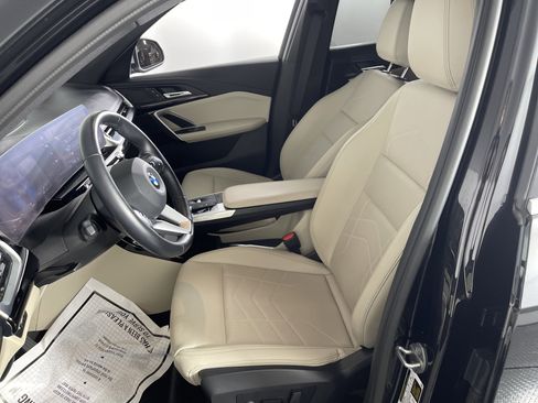 Certified 2024 BMW X1 xDrive28i w/ Convenience Package image 7