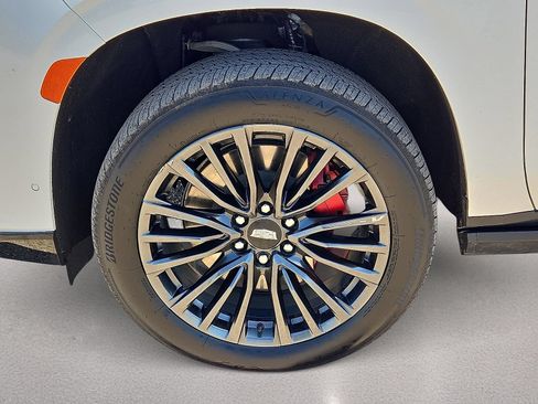 Used 2024 Cadillac Escalade V AWD/4WD image 11
