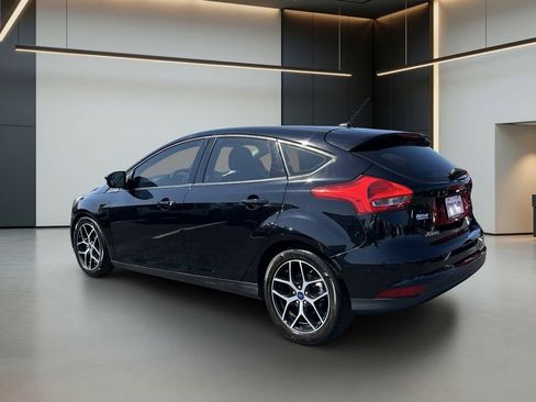 Used 2017 Ford Focus SEL FWD image 3