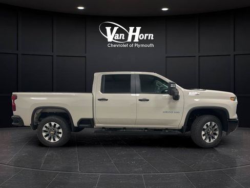 New 2026 Chevrolet Silverado 2500 Custom w/ Custom Value Package AWD/4WD image 8