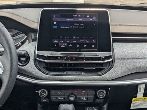 New 2025 Jeep Compass Sport image 18