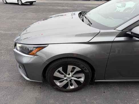 Used 2023 Nissan Altima 2.5 S FWD image 10