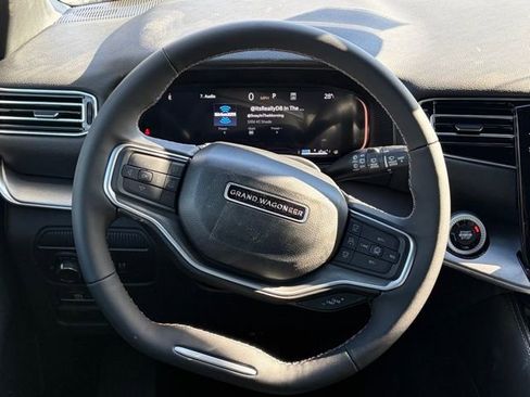 New 2026 Jeep Grand Wagoneer Limited image 39