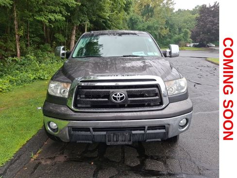 Used 2012 Toyota Tundra 4x4 Double Cab w/ Tow Pkg image 3