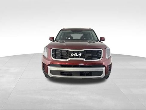 Certified 2024 Kia Telluride S w/ S Sunroof Package image 3