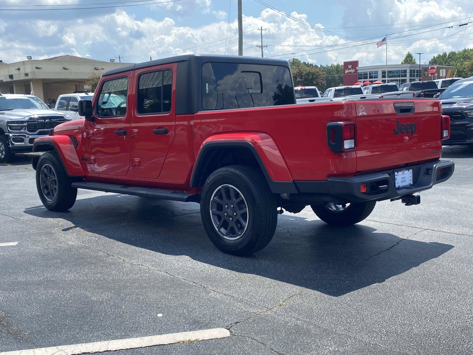 Used 2021 Jeep Gladiator Sport AWD/4WD image 7