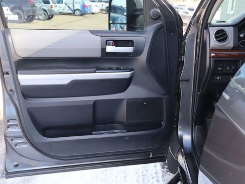 Used 2014 Toyota Tundra Limited image 22