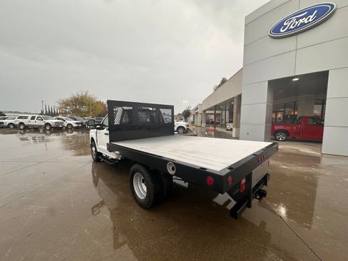 New 2026 Ford F350 XL w/ XL Chrome Package RWD image 8