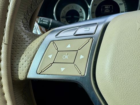 Used 2012 Mercedes-Benz CLS 550 image 16