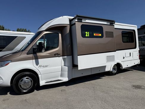 Used 2019 Mercedes-Benz Sprinter 170 image 3
