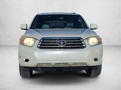 Used 2009 Toyota Highlander Limited w/ Extra Value Pkg 7 AWD/4WD image 2