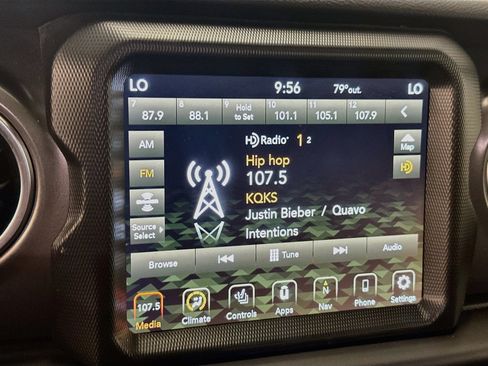 Used 2023 Jeep Wrangler Unlimited Rubicon 4xe w/ Cold Weather Group AWD/4WD image 21