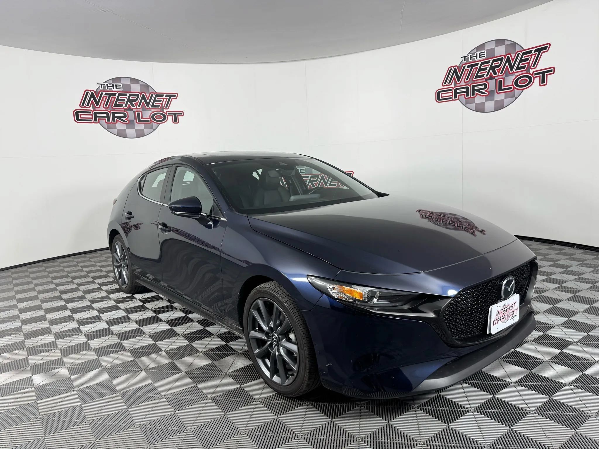 Used 2023 MAZDA MAZDA3 s FWD image 9